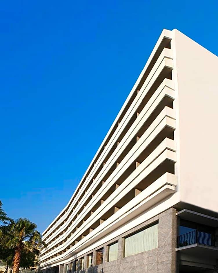 Aquila Atlantis Hotel