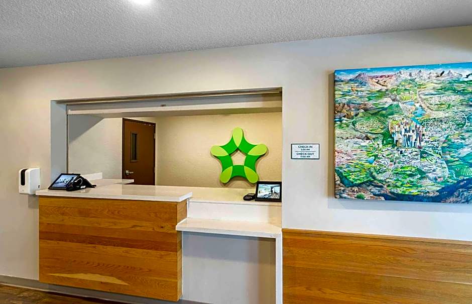 Extended Stay America Select Suites - Tampa - Northeast
