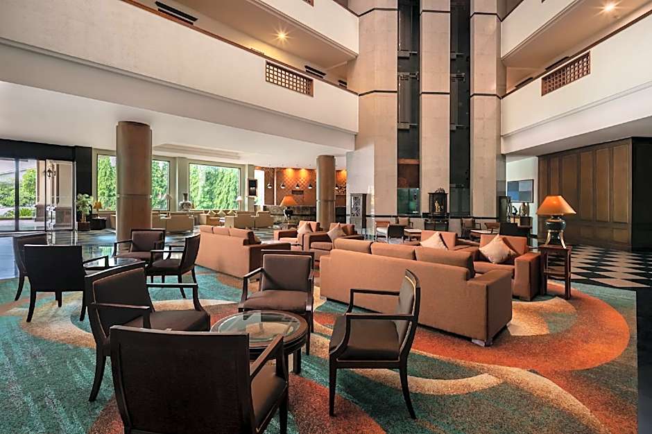 Sri U-Thong Grand Hotel