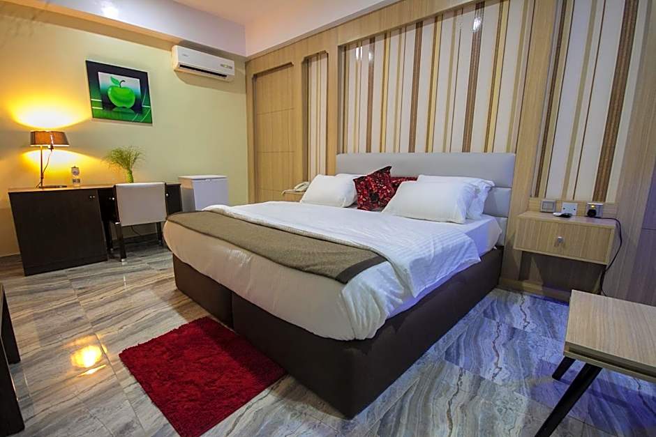 GolfView Suites & Conference Center