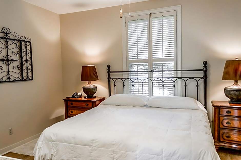 The Lodge at The Bluffs