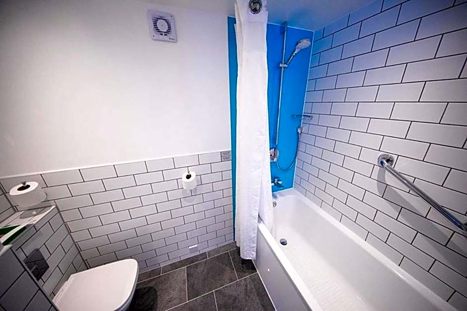 Holiday Inn Kenilworth - Warwick By IHG