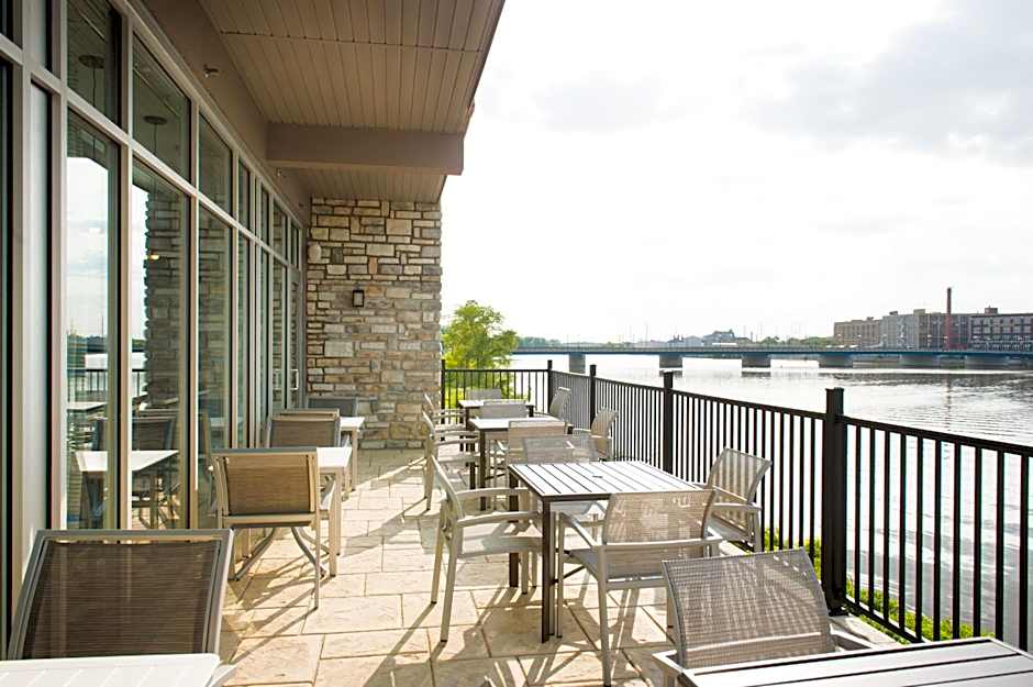 Holiday Inn Express & Suites Rock Falls By IHG