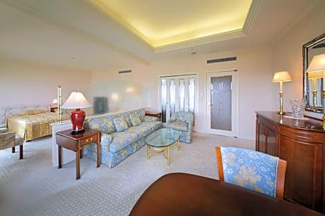 Executive Twin Room - Non-Smoking