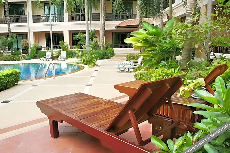 Le Casa Bang Saen Hotel