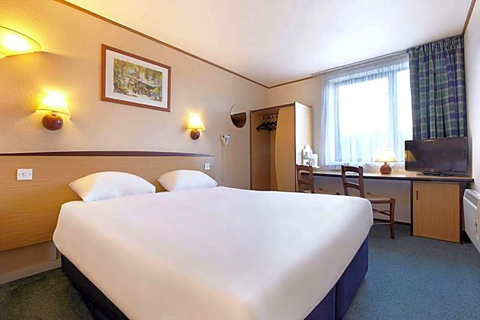 The Beacon Hotel, Part of AG Collection