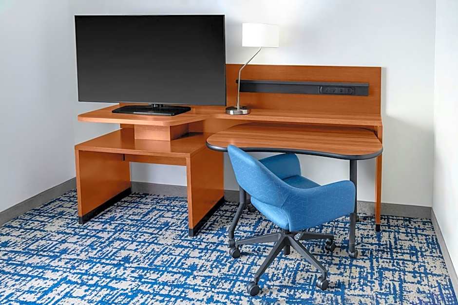 Fairfield Inn & Suites by Marriott Calhoun