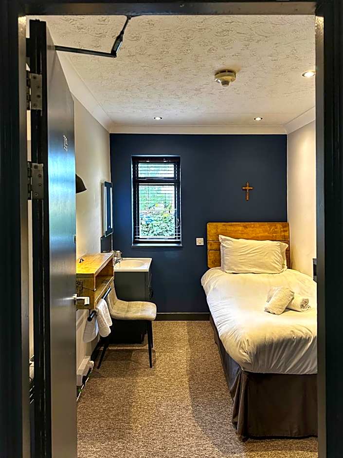 Elmham House - Pilgrim Hotel