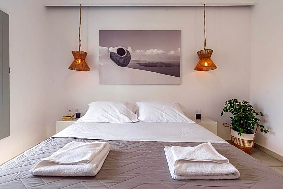 Sandy Villas – Perissa, UT
