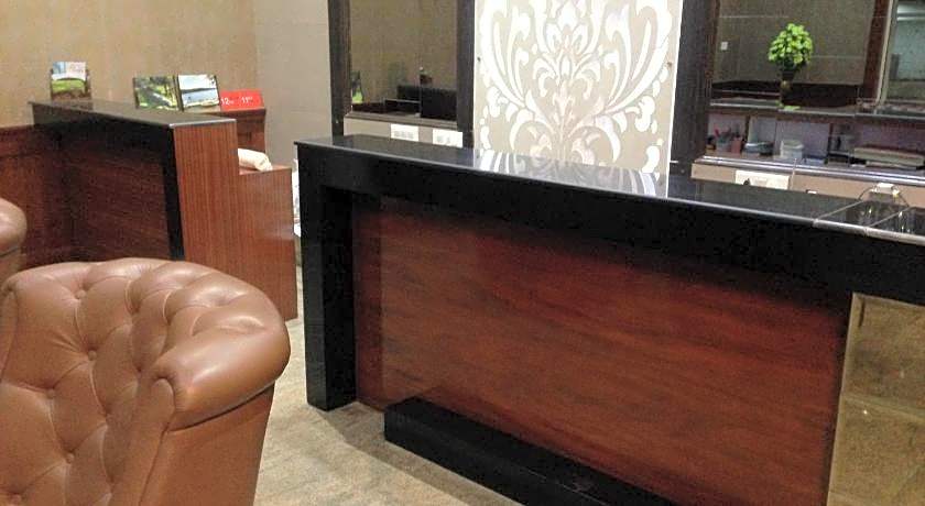 The Majestic Crown Hotel