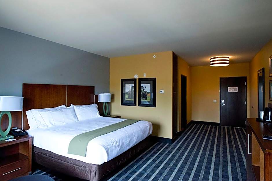 Holiday Inn Express & Suites Perry-National Fairground Area by IHG