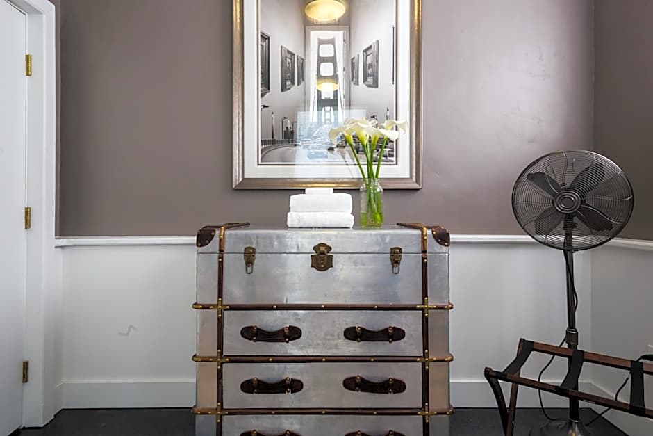 Petaluma Warehouse Lofts Unit D