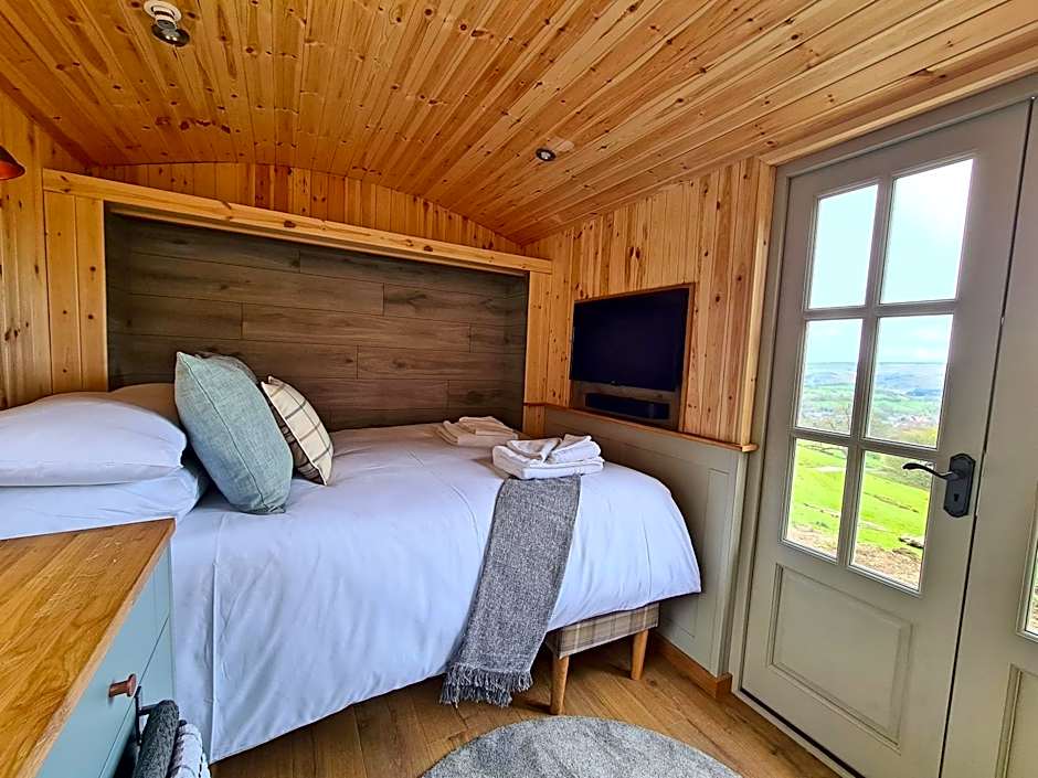 Peak District Shepherds Hut