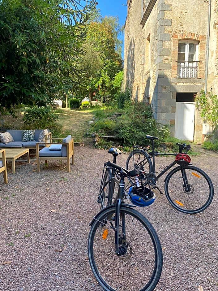 L'Hotel de Hercé Chambre d'Hote