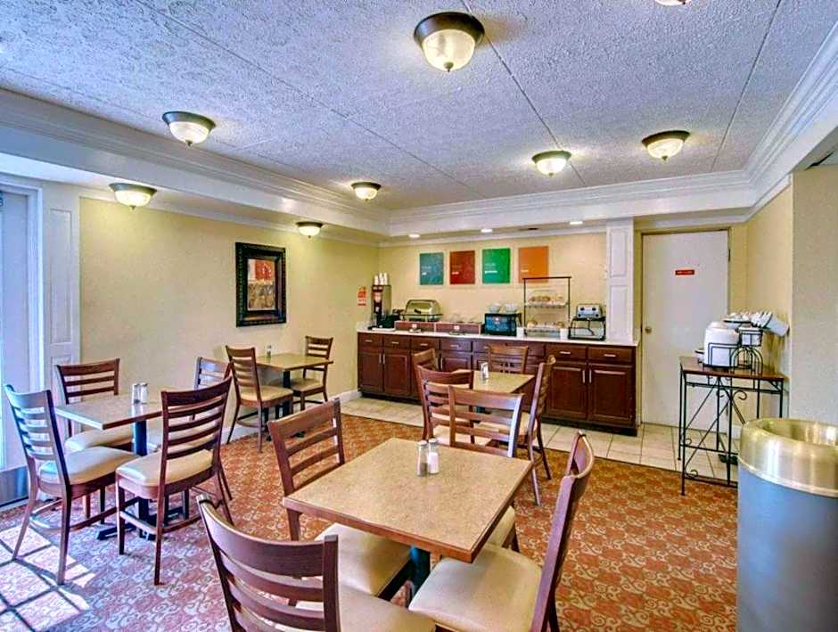 Quality Inn near Martinsville Speedway