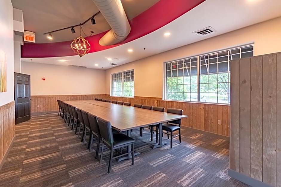 Holiday Inn Poplar Bluff By IHG