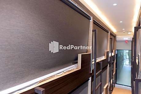 Single Room with Shared Bathroom