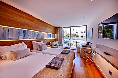 Superior Double Room with Balcony