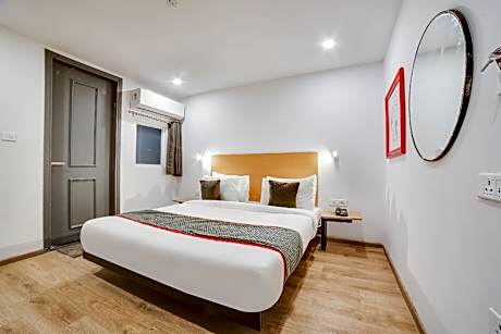 OYO Townhouse 372 Rohini 18