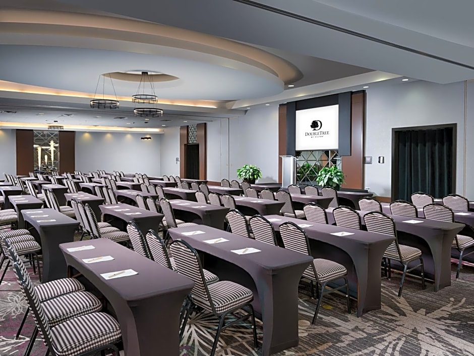 DoubleTree by Hilton Chattanooga Downtown