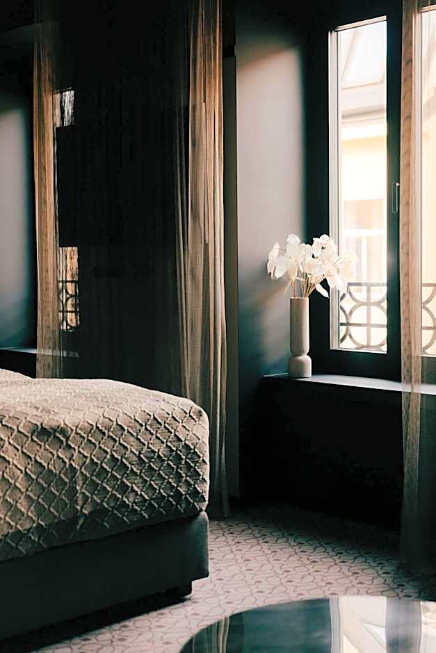 WELTWIEN Luxury Art Apartments & Free Parking