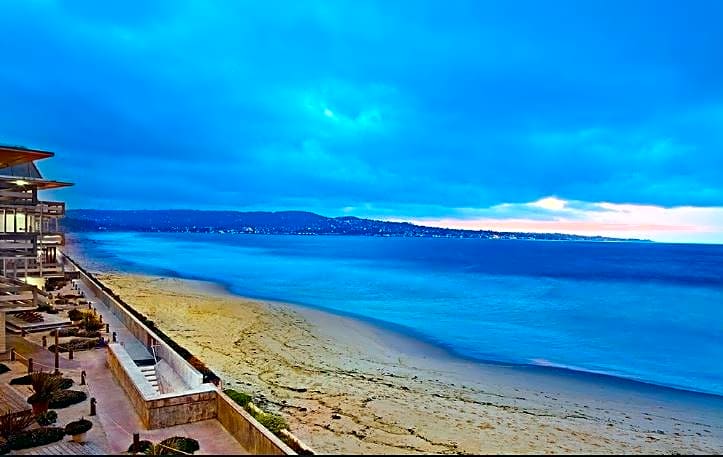 Monterey Beach Hotel, a Tribute Portfolio Hotel