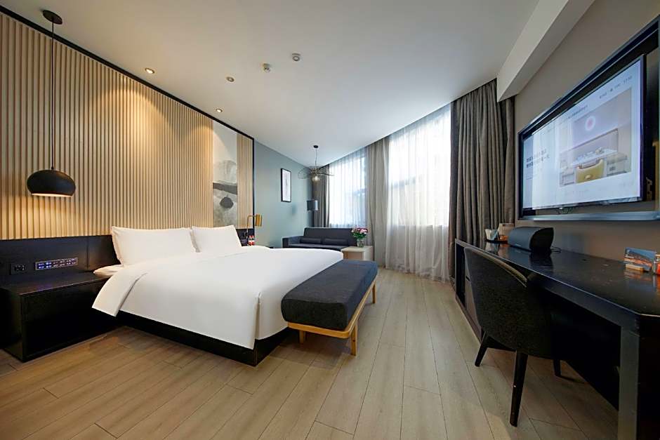 Orange Hotel Jinji Lake in Suzhou Center