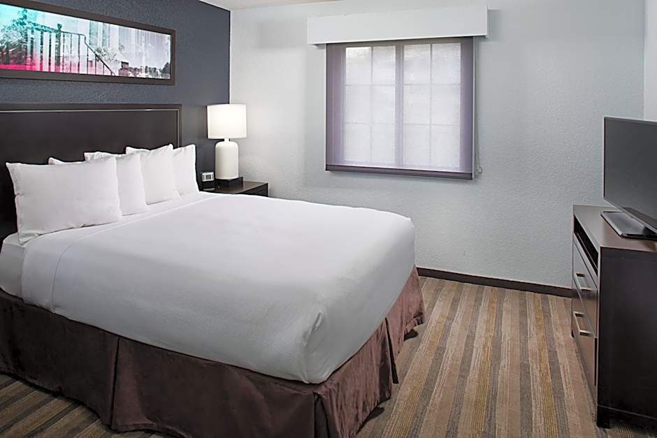 Hyatt House LAX Manhattan Beach