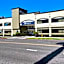 Inn at 50 - Long Beach Convention Center