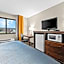Super 8 by Wyndham Alexandria MN