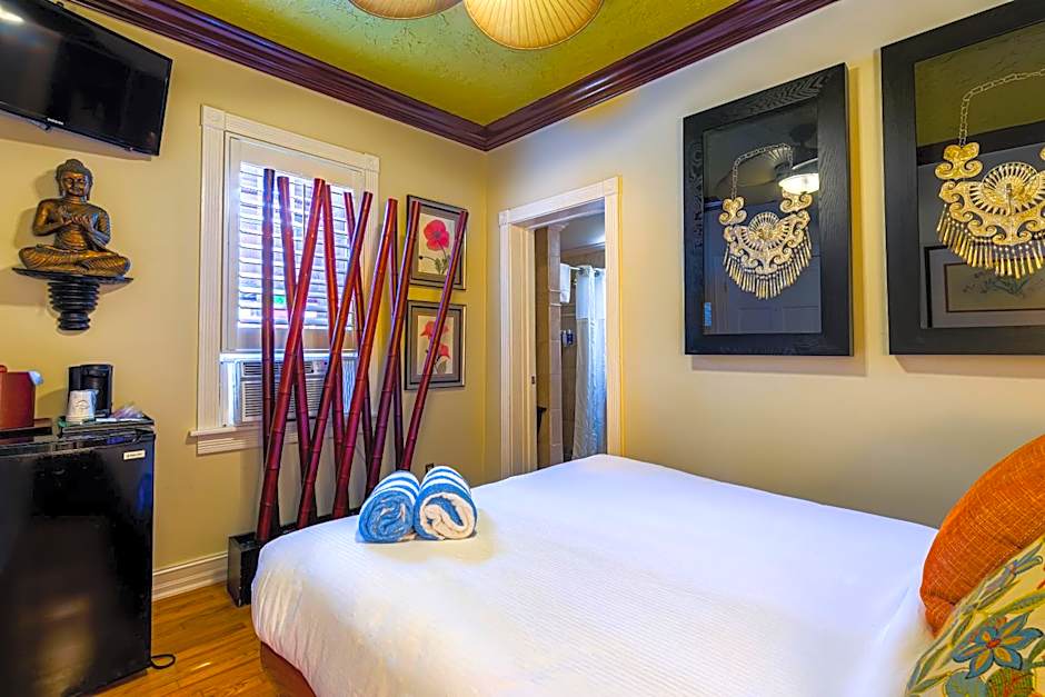 Duval Inn - Key West