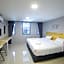 Fine Bed Hotel