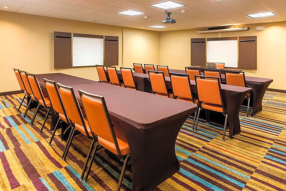Fairfield Inn & Suites by Marriott Dallas Park Central