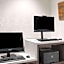La Quinta Inn & Suites by Wyndham Atlanta Airport North