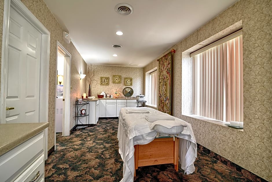 Roosevelt Inn & Suites Saratoga Springs