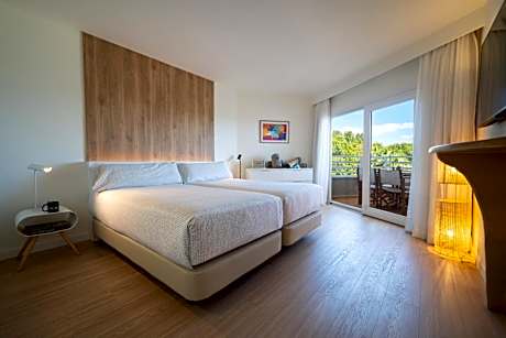 The Beach House Suite