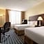 Travelodge Hotel & Convention Center by Wyndham Quebec City