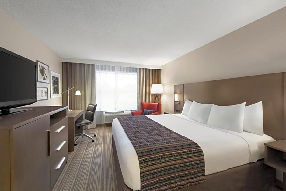 Country Inn & Suites by Radisson, Platteville, WI