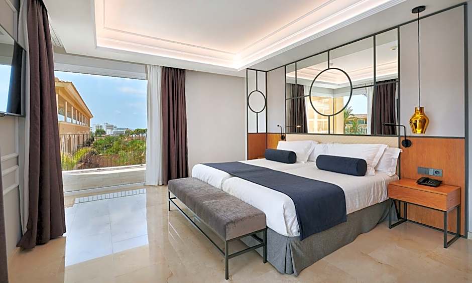 Grupotel Playa de Palma Suites & Spa