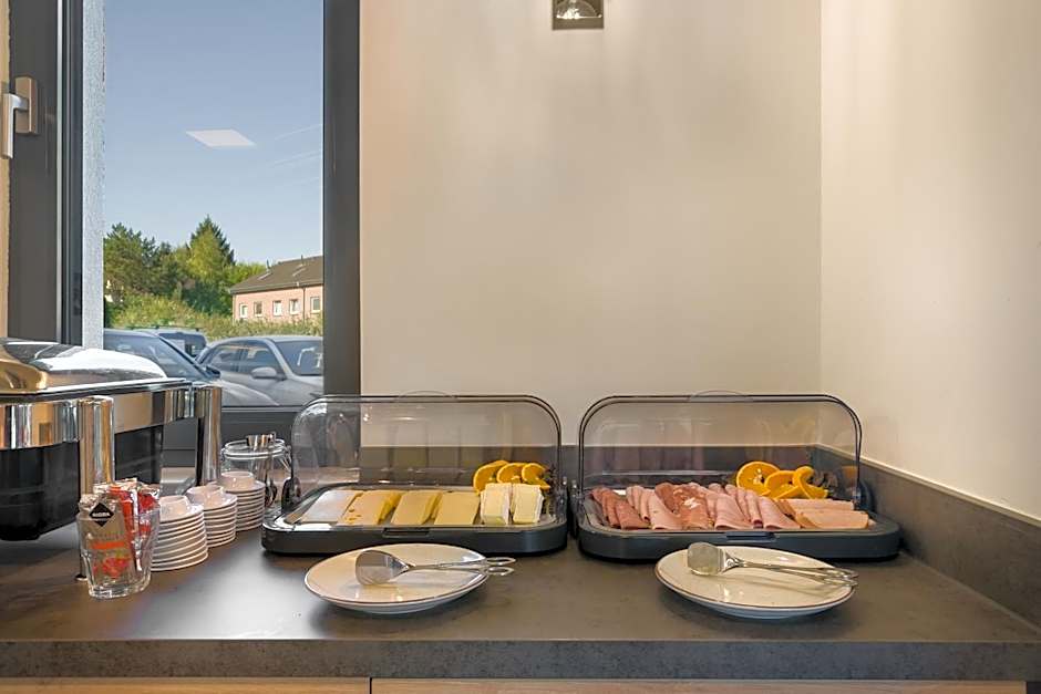 Signature East Hotel Apartment