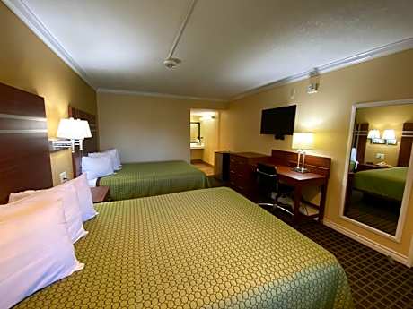 Queen Room - Disability Access
