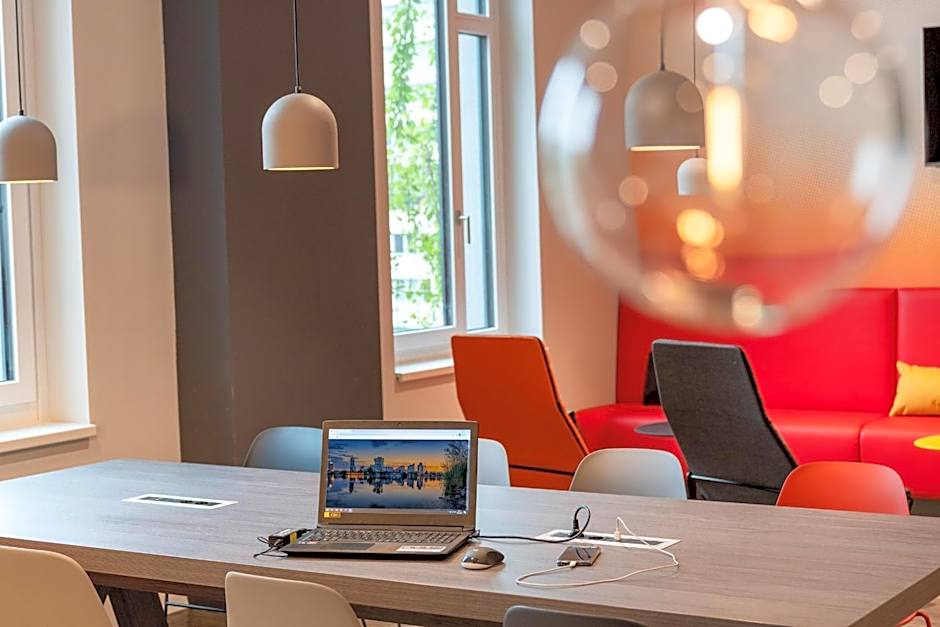 Campanile Vienna South