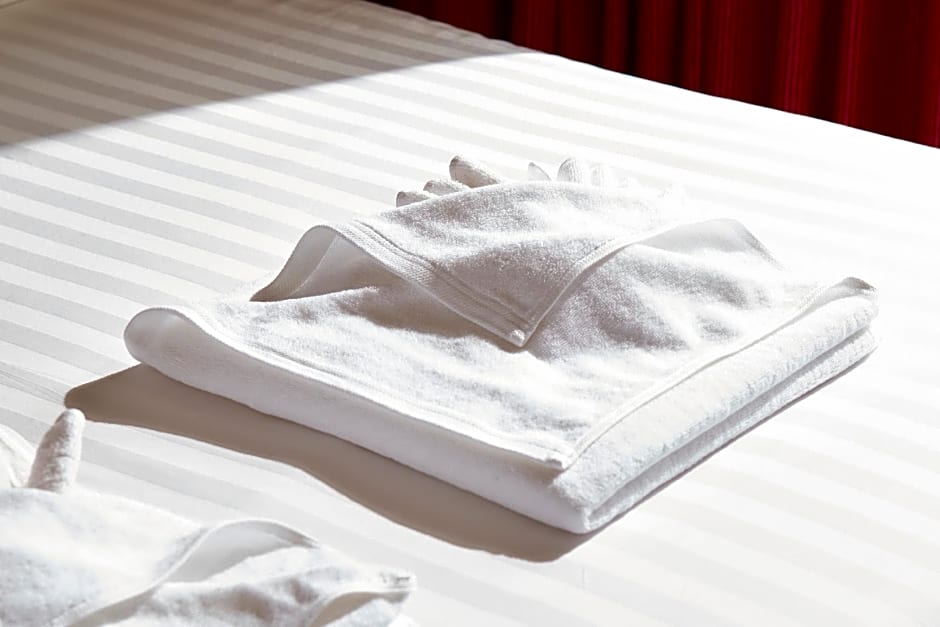 Rhienchai Place Hotel