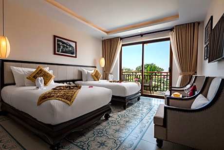 Deluxe Double or Twin Room with Balcony