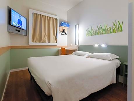 Standard Apartment With 1 Double Bed