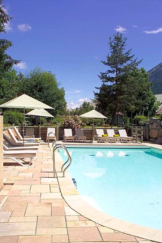 Alliey & Spa Piscine Appart-hôtel Serre chevalier