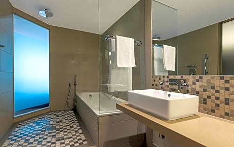 Executive Room - Lounge Access - High Floor