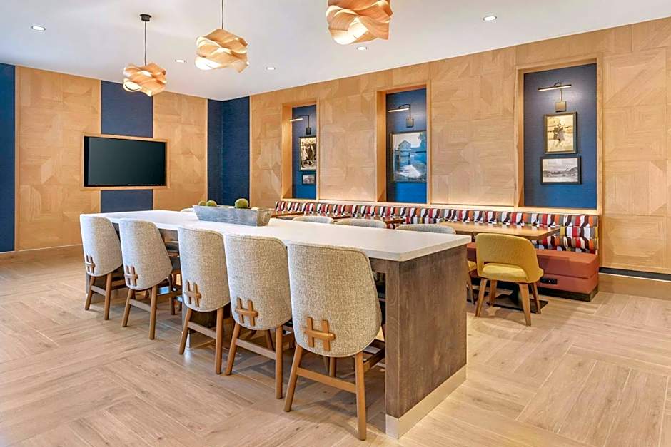 Cambria Hotel Pigeon Forge