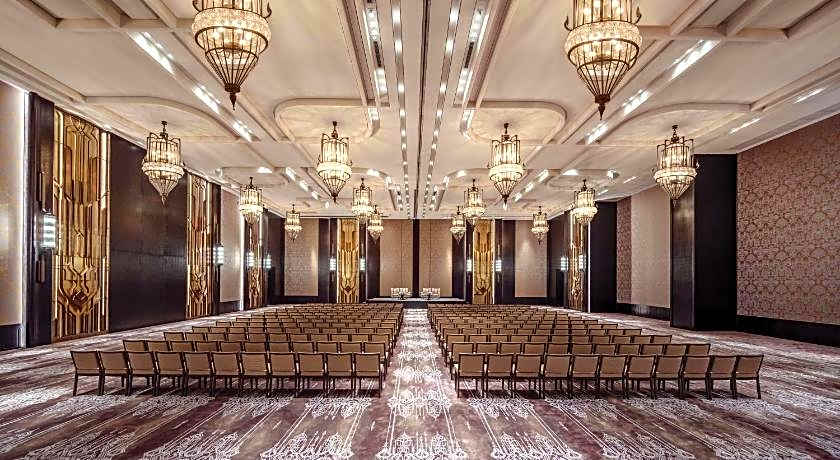 Waldorf Astoria By Hilton Bangkok