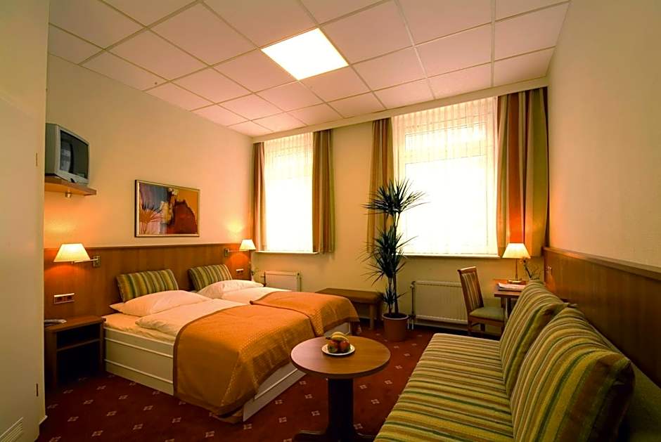 Traveller Hotel